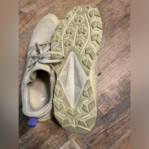 The North Face Women’s Vectiv trail running shoes - Picture 4 of 5